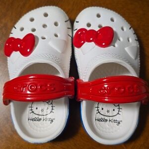 Hello Kitty Crocs 5C